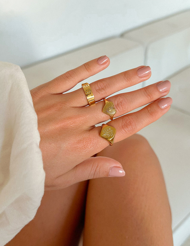 Be Still 3D Letter Ring